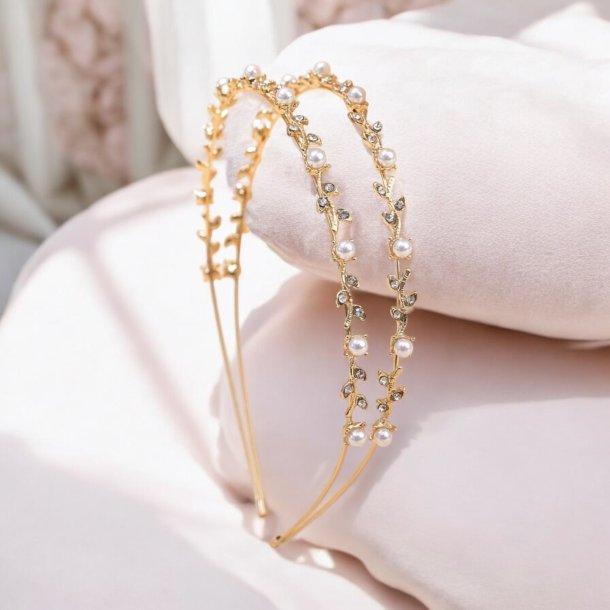 Gyldent hrbjle med rhinsten og smukke perler