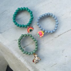3 sde armbnd med vedhng