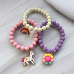 3 sde armbnd med vedhng