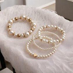 4 smukke armbnd med flotte detaljer 