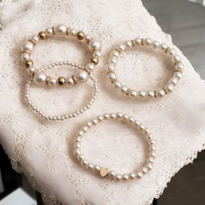 4 smukke armbnd med flotte detaljer 