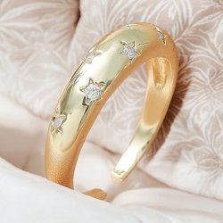 Smuk justerbar ring med zirkonia sten