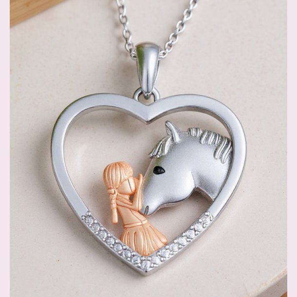 Smuk halskde med hest og rhinesten