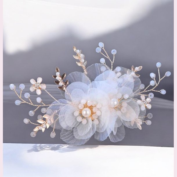 Smuk hrclips med smukke blomster og perler - Brn