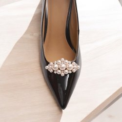 Forgyldt sko smykke med rhinsten og smukke perler