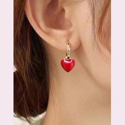 reringe med rde hjerter