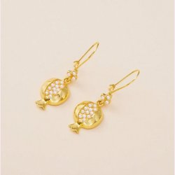 Sde hngede reringe med smukke hvide perler