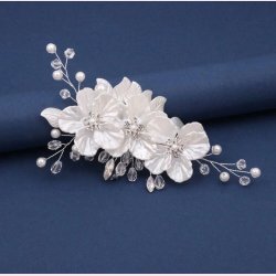 Slv hrclips med hvide blomster og smukke perler 