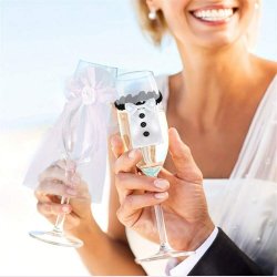 Sdt st til brudeparrets vinglas 