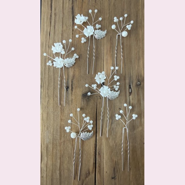 6 stk. H�rn�le med hvide perler og krystalperler - S�lv