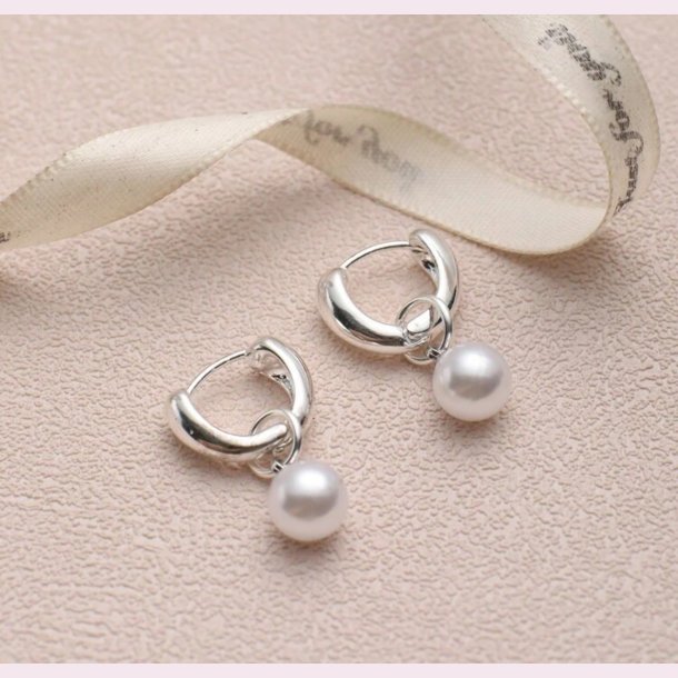 Elegante reringe med fine hvide perler - Slv