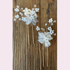 2 stk. H�rn�le med hvide perler, sart hvide blomster- Forgyldt 