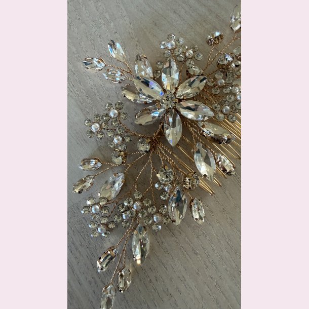 H�rkam med krystalblade &amp; perler � guld