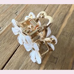 Lille h�rsp�nde � Hvide blomster