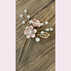 5 stk. Forgyldte hrnl med blomster og rhinesten - Sart lyserd