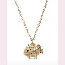 Unik halsk�de med guldfarvet fisk�