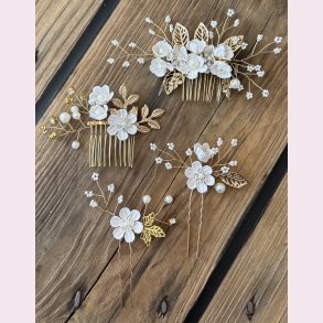 4 stk. Forgyldte hrnle med blomster og rhinesten 