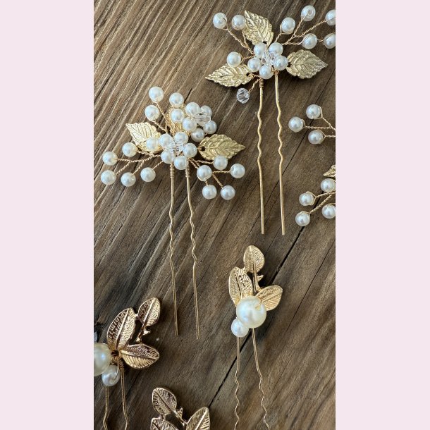 7 stk. Hrnle med hvide perler, blomster og guld blade 