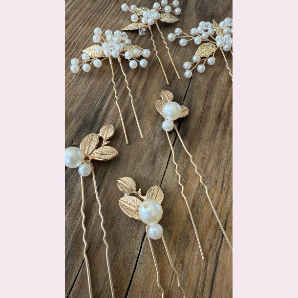 7 stk. Hrnle med hvide perler, blomster og guld blade 