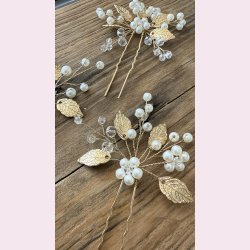 3 stk. Guld hrnle med hvide perler, krystalperler og guld blade 