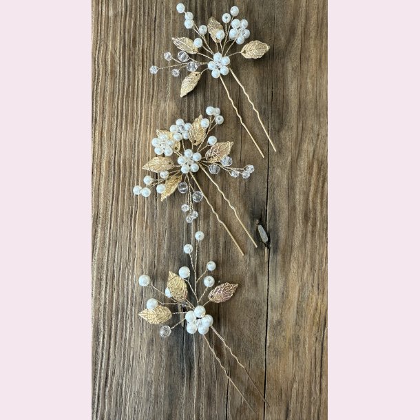 3 stk. Guld hrnle med hvide perler, krystalperler og guld blade 