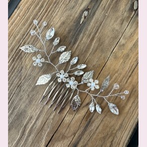 Slv hrnl med klare perler og krystal blomster