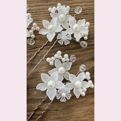 5 stk. Hrnle med hvide perler og krystalperler - Slv