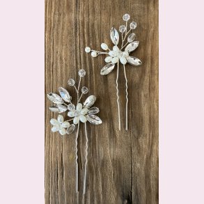 2 stk. Hrnle med smukke krystalperler og hvide perler