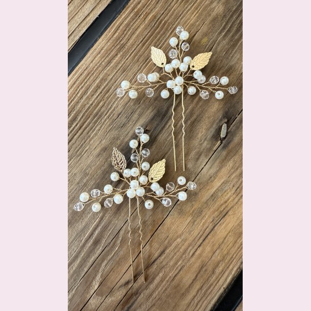 2 stk. Hrnle med smukke klare perler og hvide perler - Forgyldt