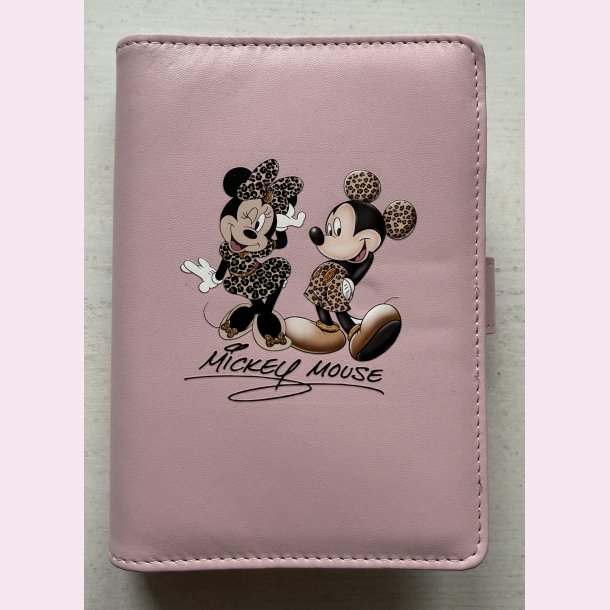 Budget Binder � Lyser�d med s�de tegneseriefigurer