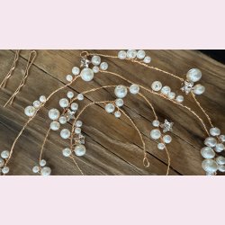 Langt hr smykke med fine hvide perler, stjernerog forgyldt blade - 100cm