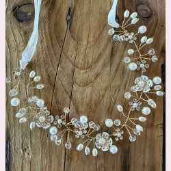 H�rb�nd med de smukkeste rhinestone og smukke perler og blomster