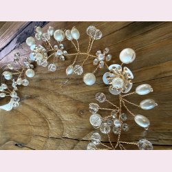 H�rb�nd med de smukkeste rhinestone og smukke perler og blomster