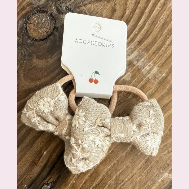 2 stk. Sde sljfe hrelastikker - Lysbrun med hvide blomster