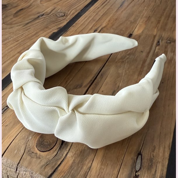 Hrbjle i lkkert bldt stof - Beige