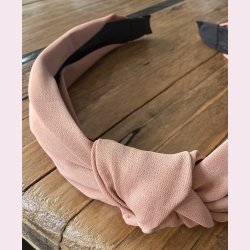 Hrbjle i lkkert bldt stof 