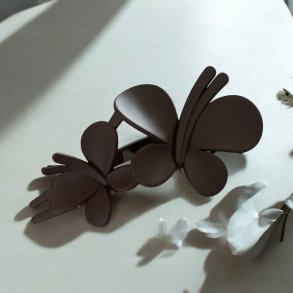 Hrspnde med 2 sommerfugle - Brun