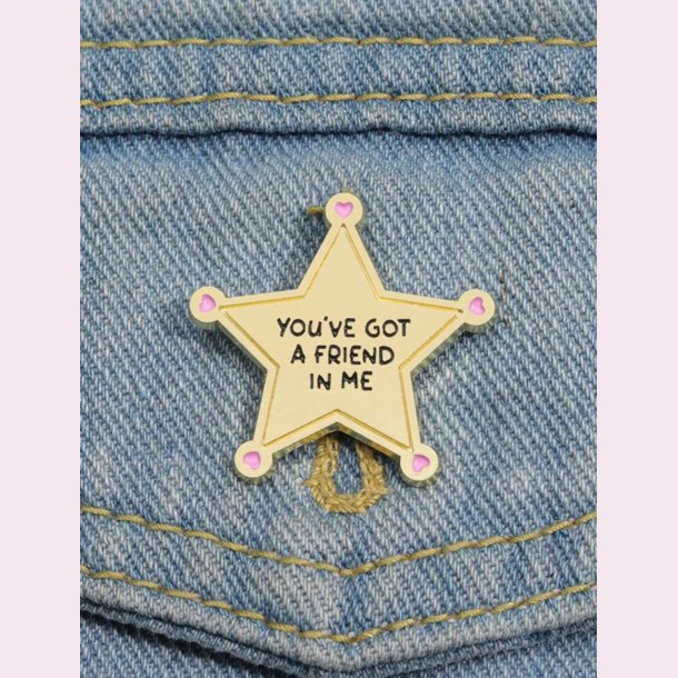 Friend star pins