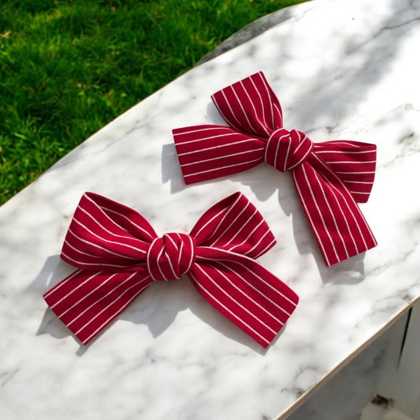 2 stk. rde sljfer med hvide striber