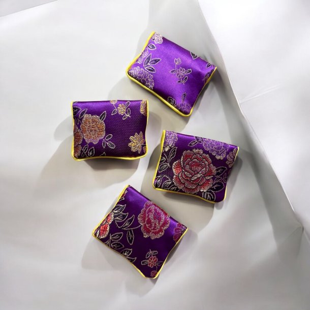 Lille silke pung eller smykke pung - Lilla