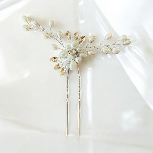 3 stk. Slv hrnle med hvide perler, krystalperler og slv blade 