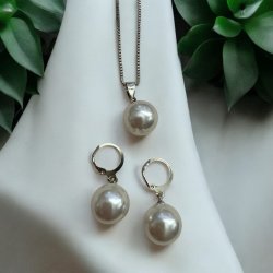 Utrolig smukt smykkest med hvide perler - Slv