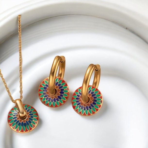 Smykke st med flotte farver - Gylden