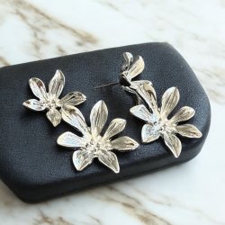 Smukke reringe med store blomster - Slv