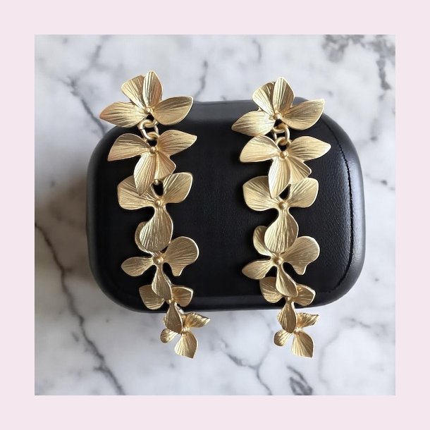 reringe med hngende smukke blomster - Rose Gold