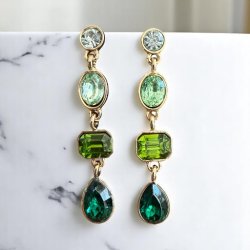 reringe med de fineste grnne rhinesten