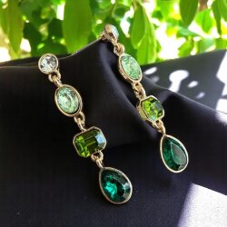 reringe med de fineste grnne rhinesten