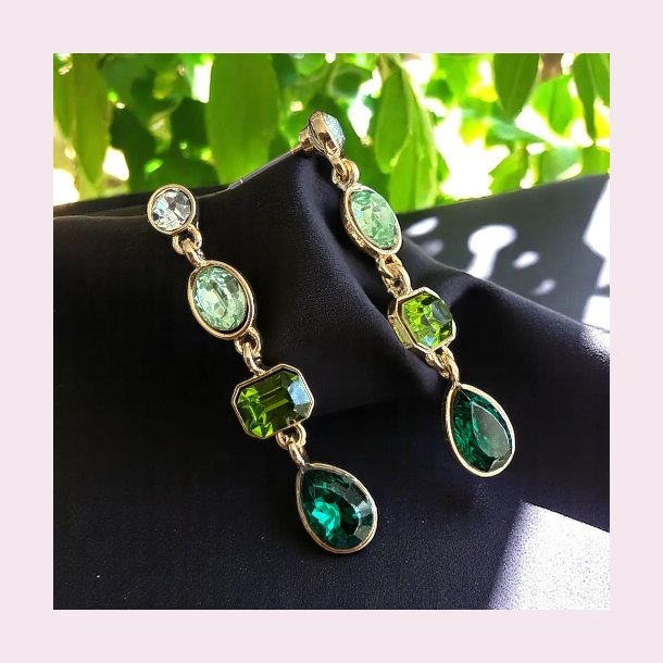 reringe med de fineste grnne rhinesten