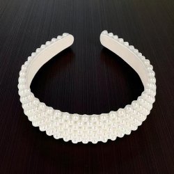 Hrbjle med fine hvide perler