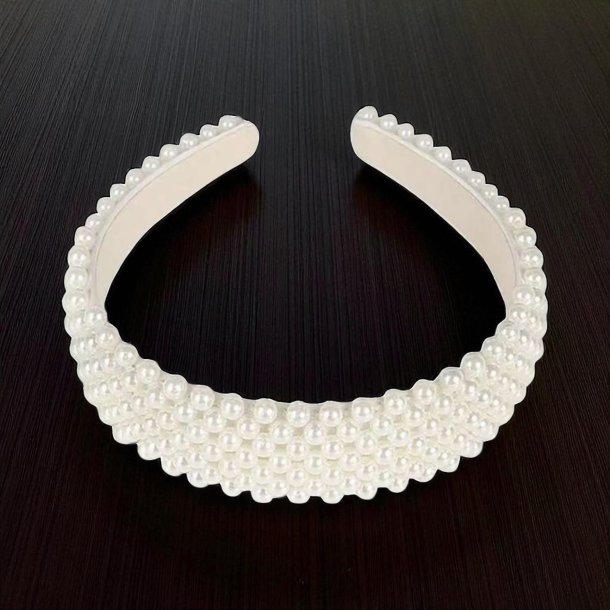 Hrbjle med fine hvide perler